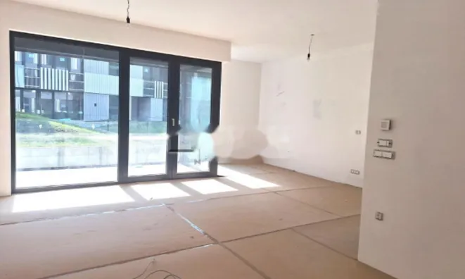 Недвижимость Квартира 3 комнаты в Центре: 5