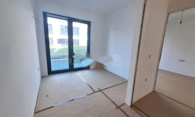 Недвижимость Квартира 3 комнаты в Центре: 8