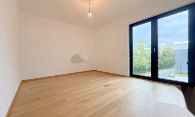 Недвижимость Квартира, 4 комнаты, Центр: 7