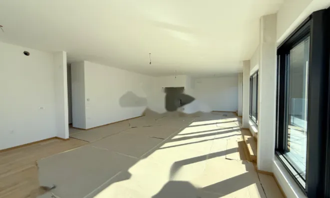 Недвижимость Квартира 4 комнаты Центр: 16