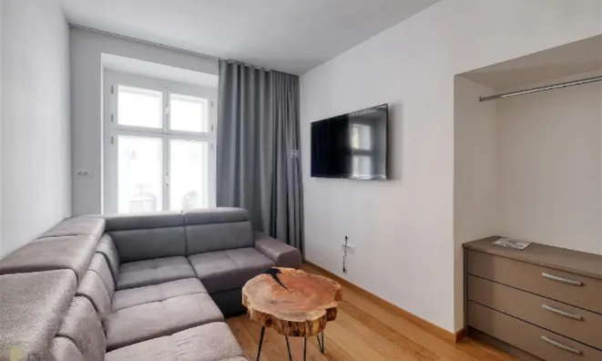 Недвижимость Квартира у Фонтана Робба: 3