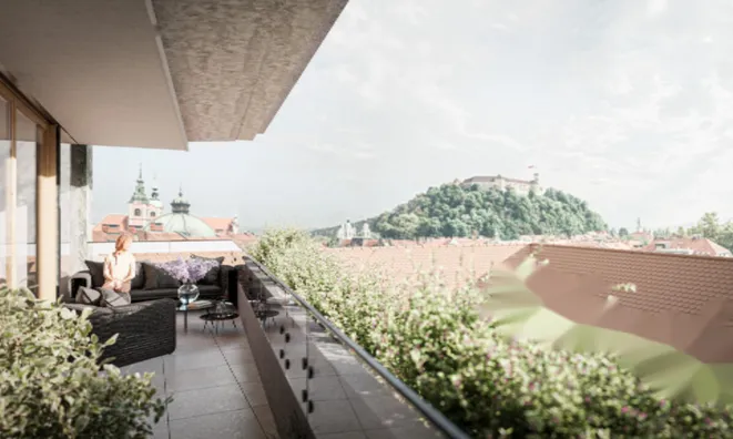 Недвижимость 2-комнатная квартира в центре: 3