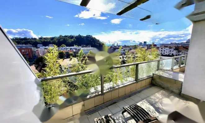 Недвижимость Четырёхкомнатная квартира Центр: 1