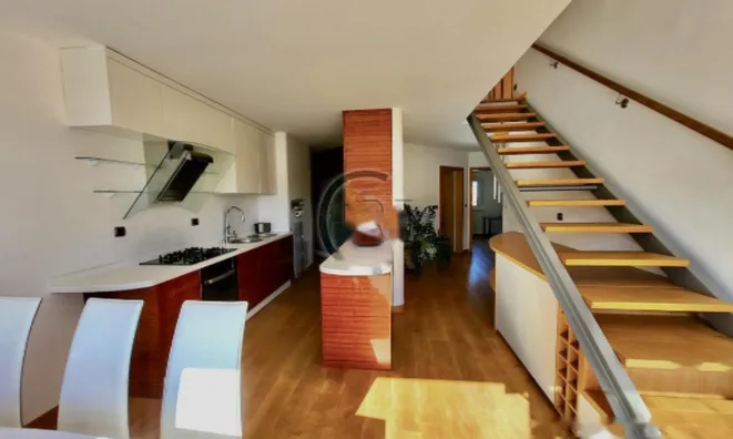 Недвижимость Четырёхкомнатная квартира Центр: 7