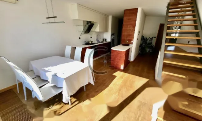 Недвижимость Четырёхкомнатная квартира Центр: 8