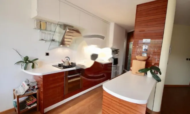 Недвижимость Четырёхкомнатная квартира Центр: 13