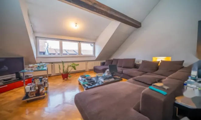 Недвижимость Трёхкомнатная квартира в центре: 1