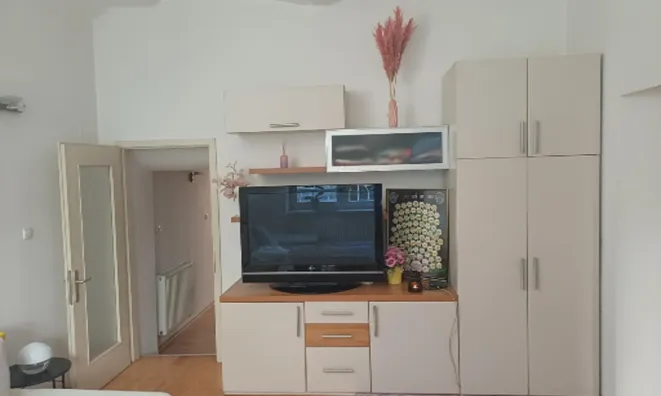 Недвижимость Квартира 2-к, Центр, Рошка: 4