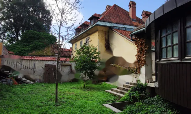 Недвижимость Квартира 4-5 комнат, Центр: 10