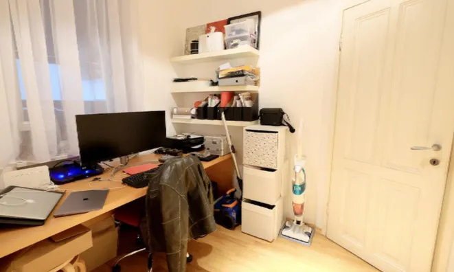 Недвижимость Квартира 2,5 комнаты в центре: 10