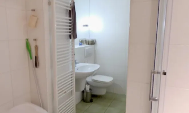 Недвижимость Квартира 2,5 комнаты в центре: 11