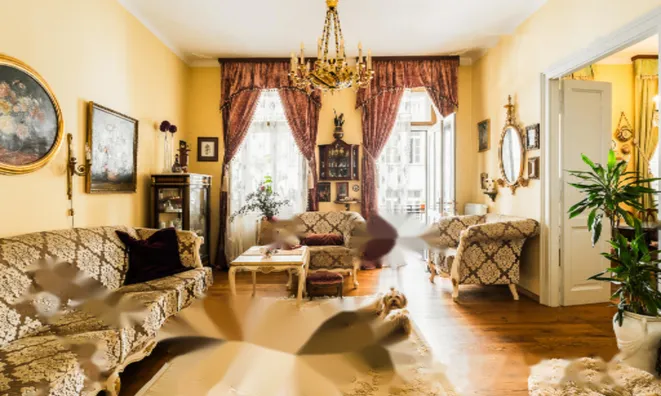 Недвижимость Квартира 4 комнаты в центре : 1