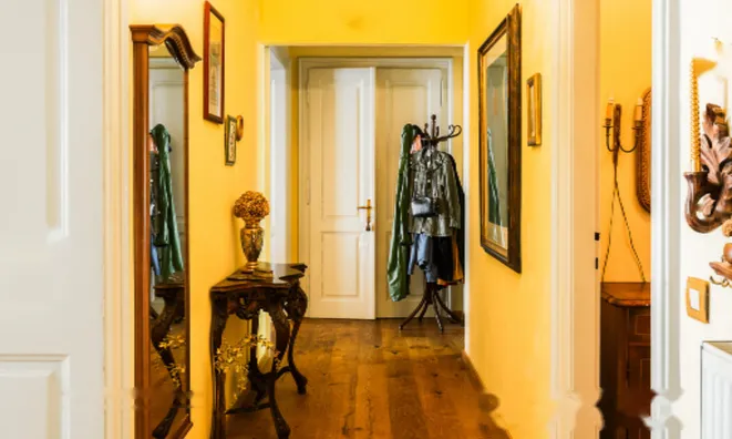 Недвижимость Квартира 4 комнаты в центре : 3