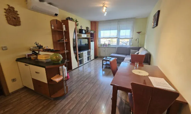 Недвижимость Квартира, 3 комнаты, Моще: 3