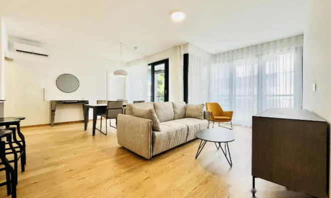 Недвижимость Квартира 3-комнатная, центр: 1