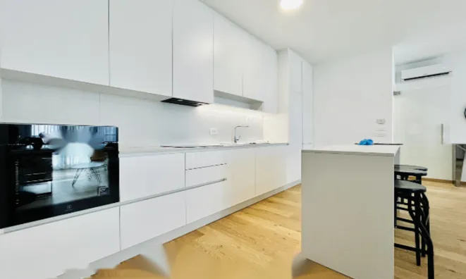 Недвижимость Квартира 3-комнатная, центр: 13