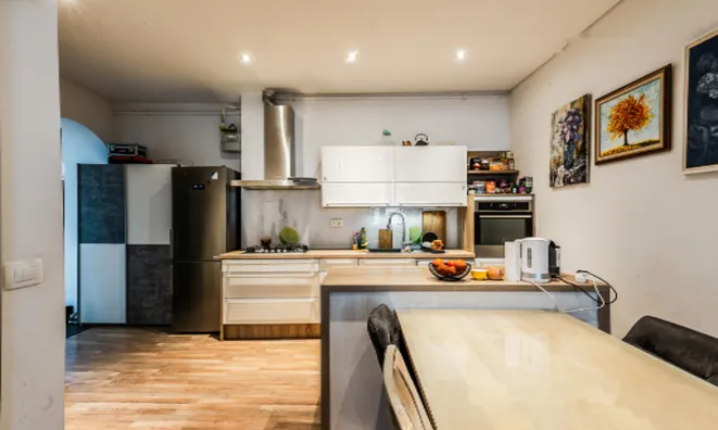 Недвижимость Квартира, 4 комнаты, центр: 1