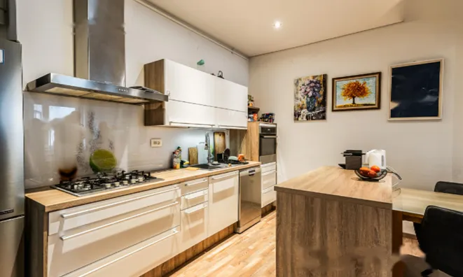 Недвижимость Квартира, 4 комнаты, центр: 3