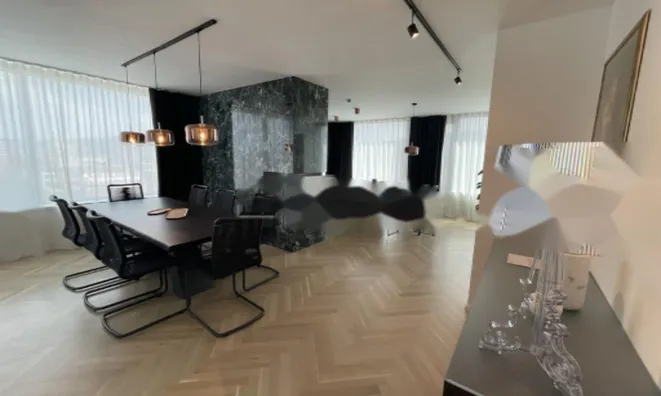 Недвижимость Пятикомнатная квартира Центр: 5