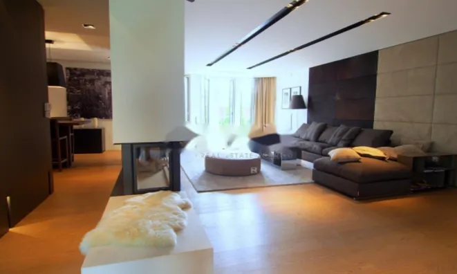 Недвижимость Дом, Любляна Мо́сте: 1