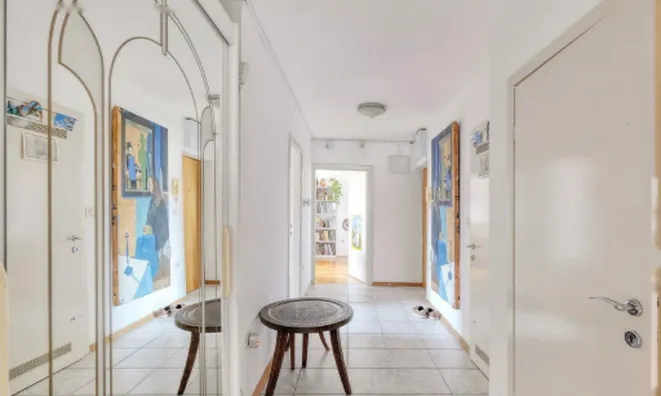 Недвижимость Четырехкомнатная квартира в центре: 8