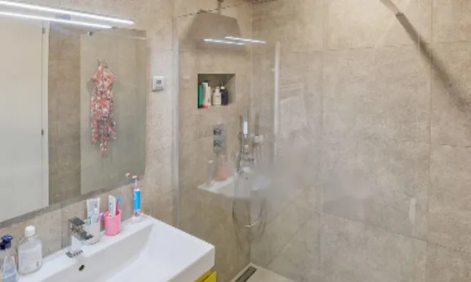 Недвижимость Квартира, 2,5 комнаты, центр: 3