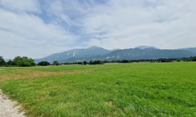 Недвижимость Земельный участок, застройка Лесце.: 1