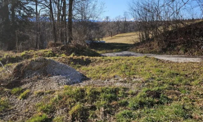 Недвижимость Участок, жилое строительство Слатна.: 8