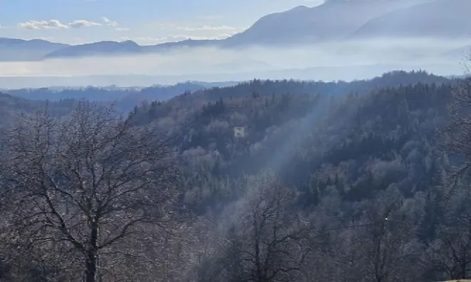 Недвижимость Участок, жилое строительство Слатна.: 16