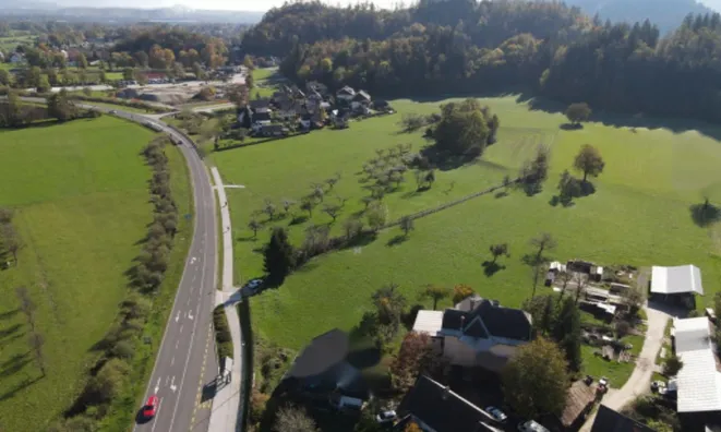 Недвижимость Участок, застройка Блед: 2