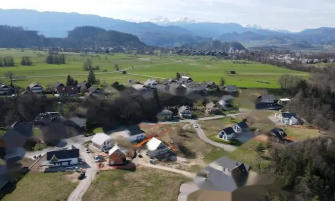 Недвижимость Участок застройки в Бледе с проектом: 10