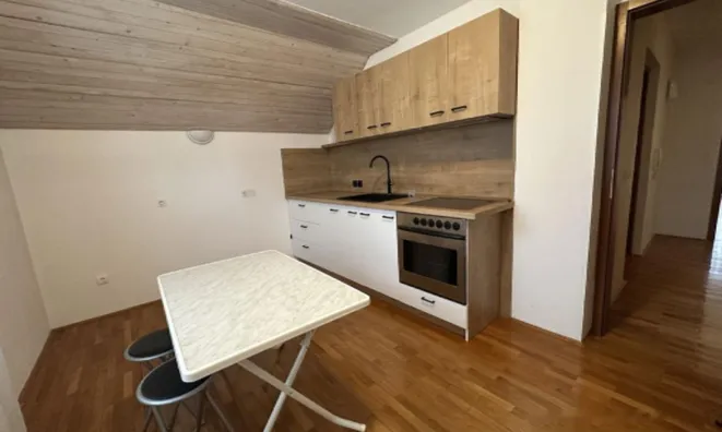 Недвижимость Дом, Засип: 10