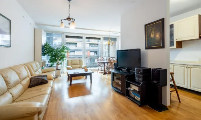 Недвижимость Квартира, 3-комнатная, Шишка: 1