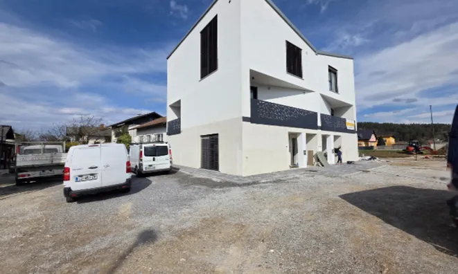 Недвижимость Квартира в районе Шентяков: 2