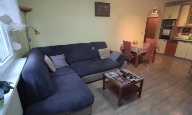 Недвижимость Трехкомнатная квартира с балконом на Штепанском поселке: 3