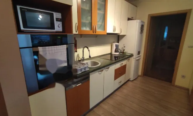 Недвижимость Трехкомнатная квартира с балконом на Штепанском поселке: 7