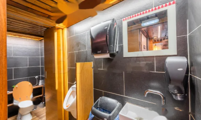 Недвижимость Коммерческое помещение: 9