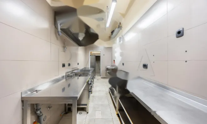 Недвижимость Коммерческое помещение в центре: 13