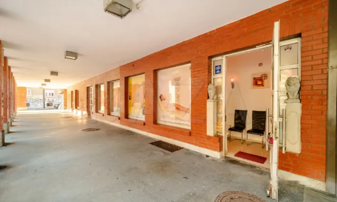 Недвижимость Коммерческое помещение в центре: 2