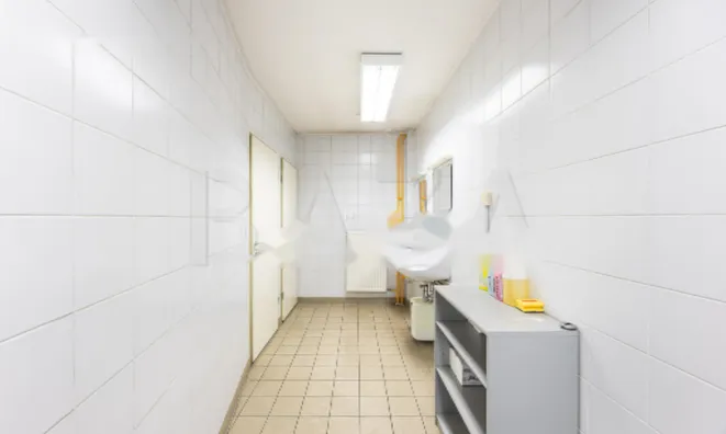 Недвижимость Офисное помещение Бежиград: 7