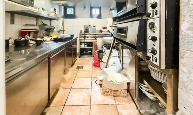 Недвижимость Коммерческое помещение : 10