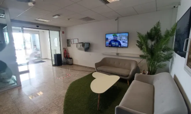 Недвижимость Офисное помещение в Стегне: 4