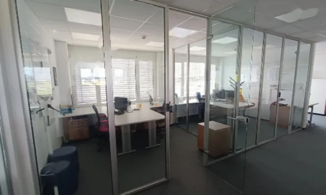 Недвижимость Офисное помещение в Стегне: 8