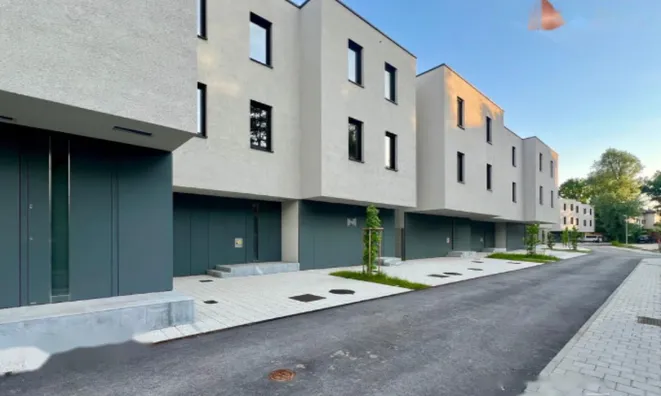 Недвижимость Дом с террасой Новый Любляна Вич: 1