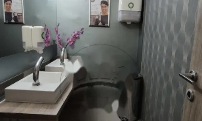 Недвижимость Коммерческое помещение: 25