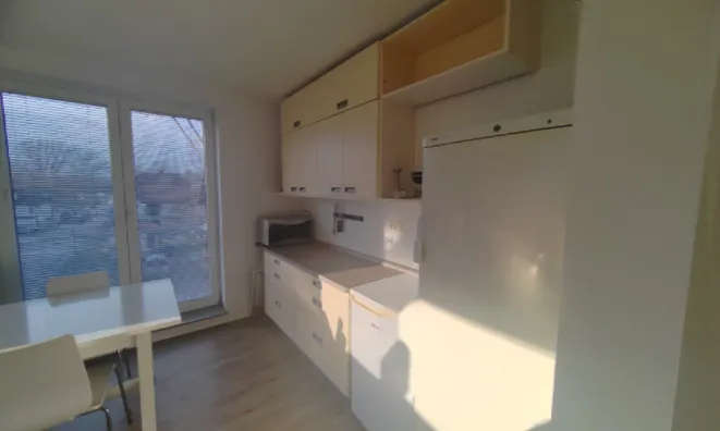 Недвижимость Квартира с видом на пруд: 3