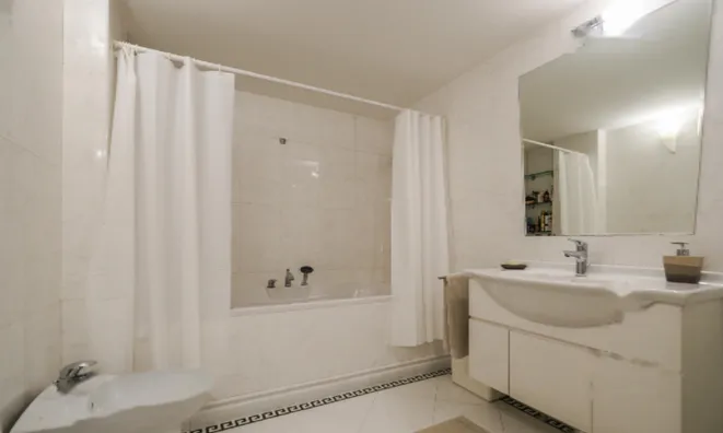 Недвижимость Четырехкомнатная квартира в центре: 13