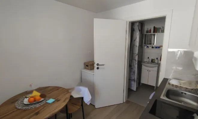 Недвижимость Трёхкомнатная квартира в центре Копера: 6