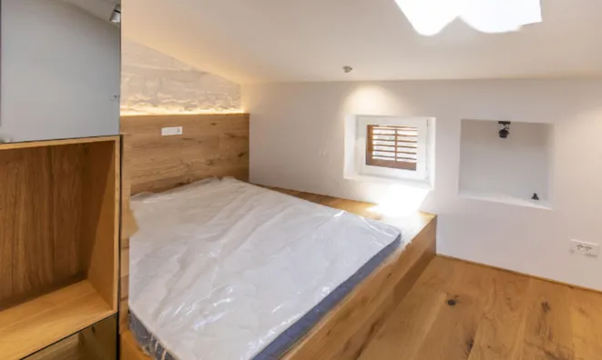 Недвижимость Дом с террасой Пиран Центр: 11