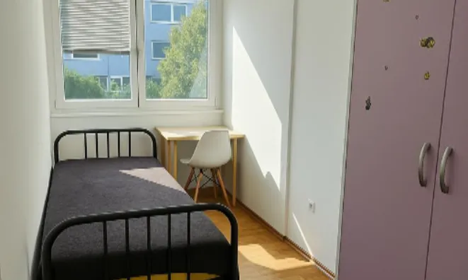 Недвижимость Квартира 4-комнатная в Луция: 8